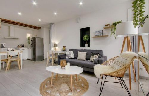 Fontainebleau Apartment | Palm house Sauna city center ideal Insead