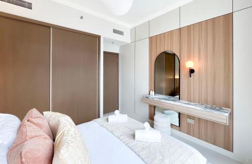 Madinat Zayed Apartment | Palm Jumeirah 1BR - Beach, Pool & Atlantis Views