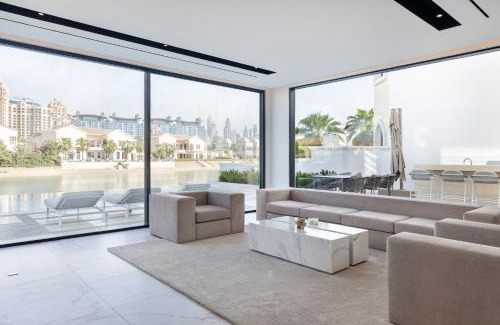 Palm Jumeirah Villa | Palm Jumeirah Paradise - 5BR Villa - Infinity Pool