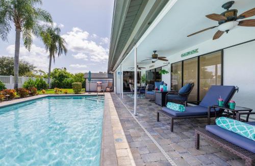 Lochmoor Waterway Estates House | Palm Leaf Haven