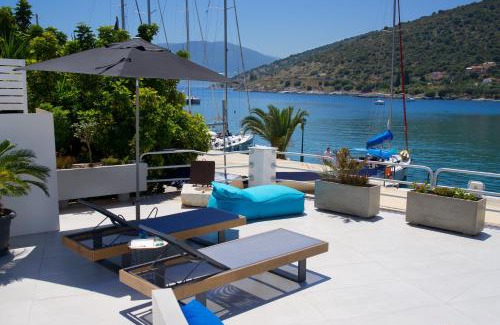 Agia Efimia Villa | Palm Mansion