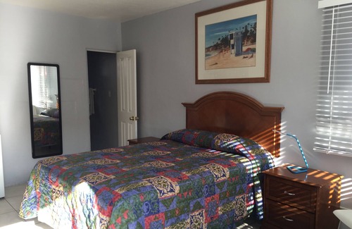 Sunset Park Hotel | Palm Motel