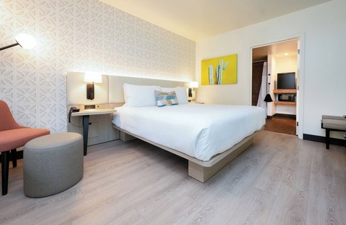 Downtown Palm Springs Hotel | Palm Mountain Resort and Spa
