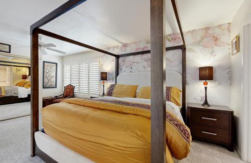 Palm Desert Apartment | Palm Paradise