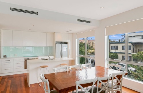 Palm Beach Villa | Palm Salt - Pet Friendly Beachside Villa in Palm Beach - Linen Provided - Min. 3 Night Stays!