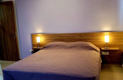 Larnaca City Centre Apartment | Palm Sea Suite 17