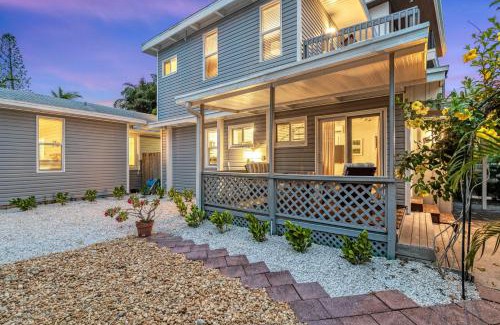 Siesta Key House | Palm Shade Cottage - 606A