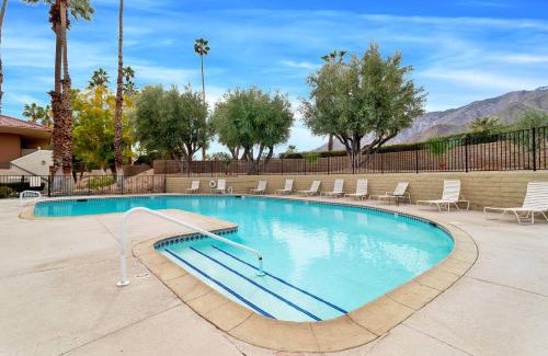 Racquet Club West Apartment | Palm Springs Boho Bliss