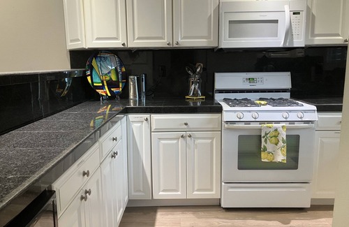 Baristo Condo | PALM SPRINGS CENTRAL - Stylish 2 Bed 2 Bath Condo in the heart of Palm Springs