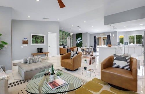 Racquet Club South House | Palm Springs Modern Retreat - Ultimate Entertainment Escape: Pool, Spa & Game Room in Palm Springs