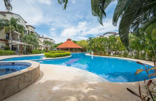 Tamarindo Apartment | Palmas de Tamarindo 24B