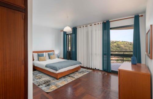 Estrela da Calheta Apartment | Palmasol by An Island Apart