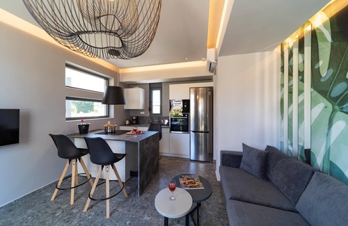 Petaloudes Apartment | Palmeral Luxury Suites