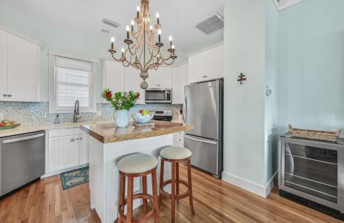 Holiday Isle House | Palmetto Cottage At Destin Pointe Resort