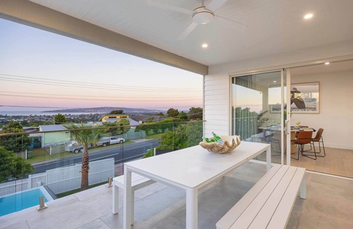 Dromana House | Palmira Retreat | Pool, Spa & Views