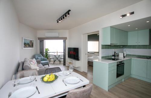 Skala Apartment | Palmove Luxurious Beachfront Apt