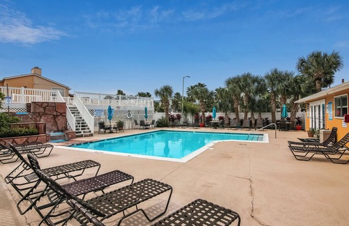 Galveston Condo | Palms at Cove View 1303 - Relaxing Palms