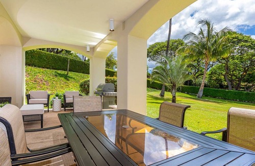 Wailea Hotel | Palms at Wailea One Bedrooms by Coldwell Banker Island Vacations