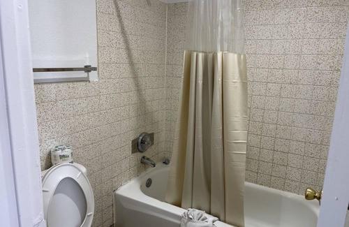 Palmdale Hotel | Palms Inn & Suites