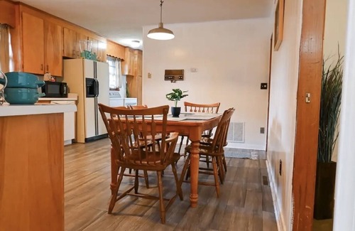 Covington Bed & Breakfast | “Palms & Paradise” The perfect vacation home 🌴