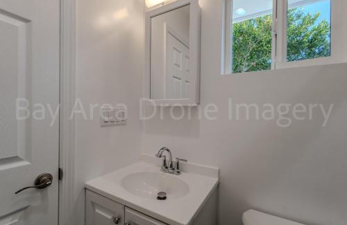 Palo Alto House | Palo Alto Master with private bathroom ,queen bed near Stanford