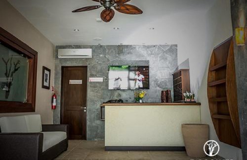 Bahia de la Academia Hotel | Palo Santo Galápagos Hotel