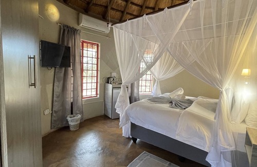 Marloth Park Cabin | Pan African Safari Lodge