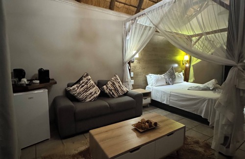 Marloth Park Cabin | Pan African Safari Lodge