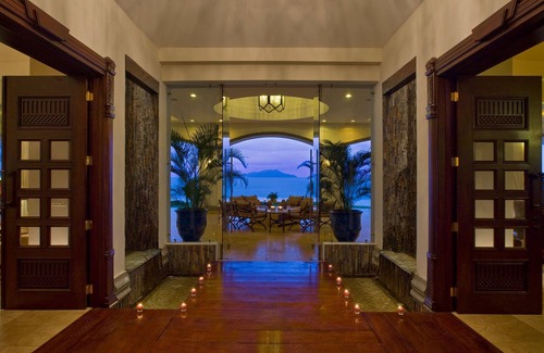 Playa Bonita Village Villa | Pan013 - Massive luxury mansion with pool near Panama City
