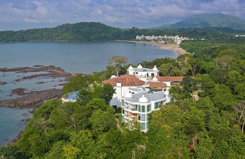 Playa Bonita Village Villa | Pan013 - Massive luxury mansion with pool near Panama City