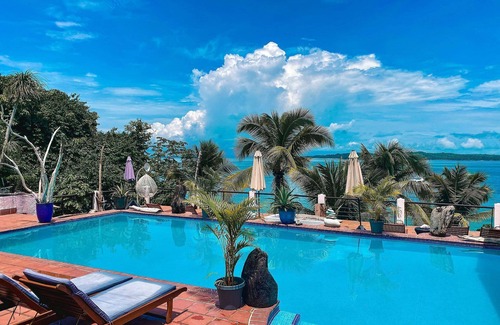 Contadora Island Villa | Pan039 - Beachfront villa with pool on Contadora Island