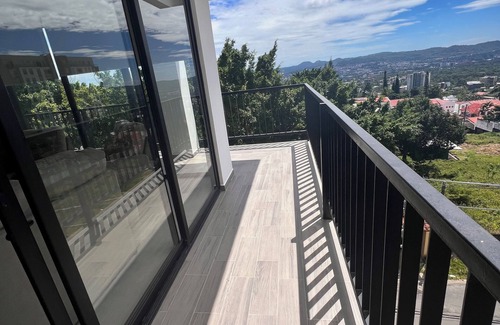 San Salvador Condo | Panamericana: Cozy 3-bedroom Condo with 4 ACs one in each room. WIFI included.