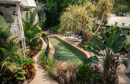 Port Douglas Cottage | Pandanus Place - with Bicycles!