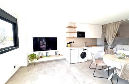 Vallpineda Apartment | Pandi's Place