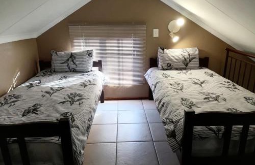 Bela-Bela House | Pandleberry