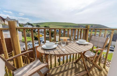 Woolacombe Apartment | Pandora Court 4