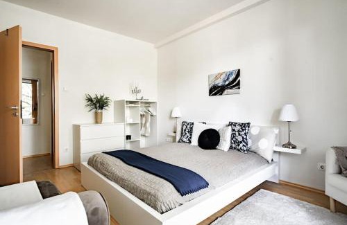 Vizafogo Apartment | Panna Marina Apartment by NW