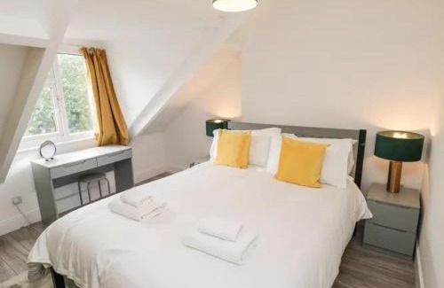 Whitby Hotel | Pannett Park Rooms