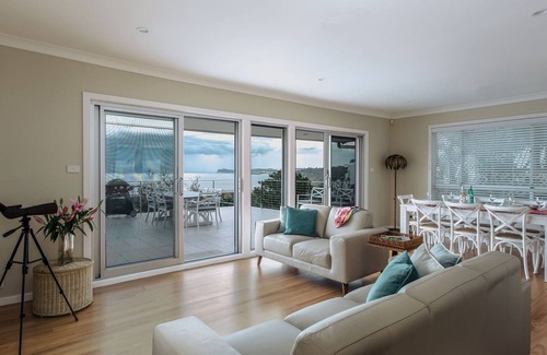 Forresters Beach House | Panorama Beach - Winter School Holiday Special