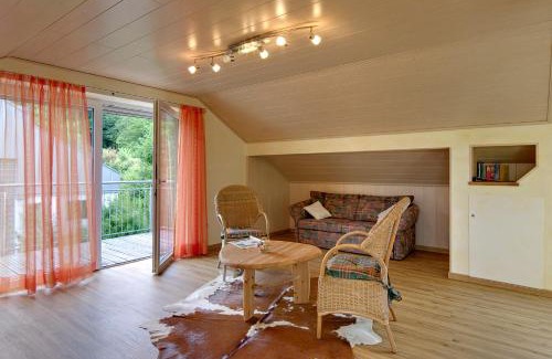 Annweiler am Trifels Apartment | Panorama-Fewo Töpfer