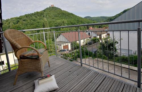 Annweiler am Trifels Apartment | Panorama-Fewo Töpfer