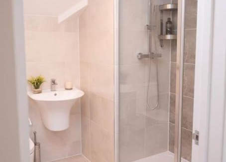 Kidlington Apartment | Panorama House, Modern 3-Bedroom Apartment 3, Oxford