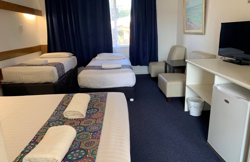 Charlestown Hotel | Panorama Motor Inn