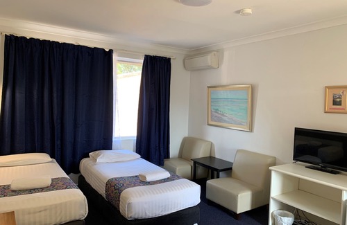 Charlestown Hotel | Panorama Motor Inn