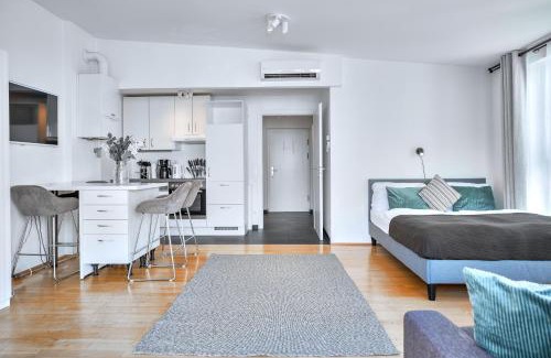 Schottenfeld Apartment | Panorama Rooftop Terrace I 3 min to Mariahilferstraße