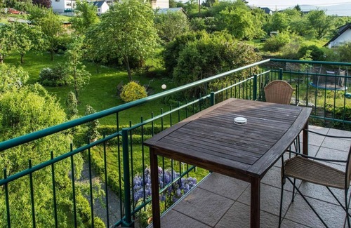 Brauneberg House | Panorama Suite Gartenblick - Ferienresidenz Brauneberger Hof