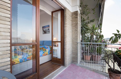 Materdei Apartment | Panorama Vesuvius Central (in front of the metro)