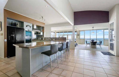 Marengo House | PANORAMA VIEWS - spectacular ocean views