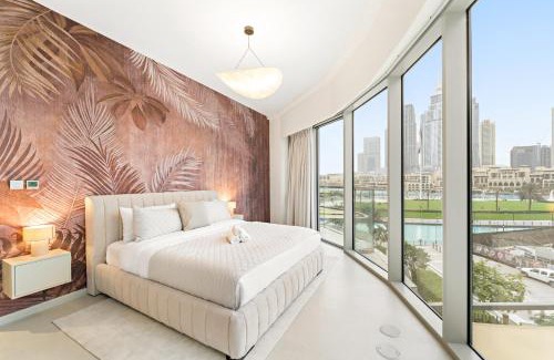Jumeira 1 Apartment | Panoramic 2BR with Pool & Burj View Next to Mall