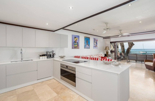 Bowling Alley Hill Villa | Panoramic 3 bedroom villa with jacuzzi and amazing views